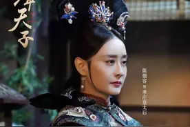 梅花烙成就陈德容，于正抄袭梅花烙，陈德容怎么会给于正好脸色？图片