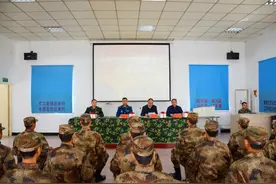 长葛市为今年春季首批92名新兵召开欢送会图片