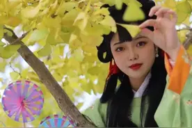 曝光女生朋友圈美照的背后……哈哈哈哈哈哈哈哈笑死图片