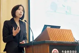 北大才女公派留学入美籍，47岁成为美院士，放弃高薪回国图片