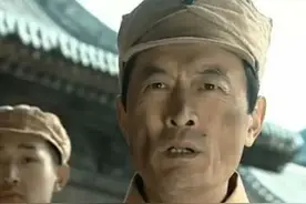亮剑：同是常乃超奔跑，旧版故作镇定，新版真害怕了！图片