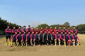 几个老川足要带一帮“童子军”冲乙图片