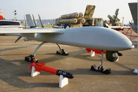 国产无人机蜂群作战已实现 小型无人艇扛导弹集群作战视频封面