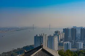 黄冈市区与鄂州市区相距仅3公里，未能合并为一座城市的原因解析图片