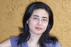 北大才女嫁给自己的美国导师，两人相差22岁，直言自己很幸福图片