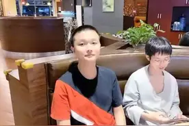 KPL有三人辗转“御三家”，猫神只是其一，老前辈已经当教练了图片