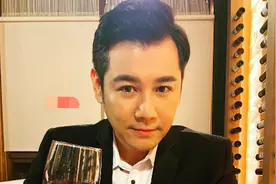 47岁台男星生日曝结婚喜讯，娶小11岁圈外妻子，曾和徐怀钰传绯闻图片