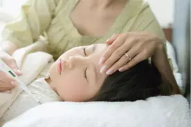 6岁女儿突然暴瘦，拍片检查时医生让摘下项链，妈妈：哪有项链？图片