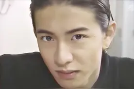 木村拓哉深夜档节目，用最帅的脸开最快的车图片