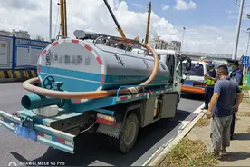 内藏乾坤！这部抽粪车竟为柴油运输车！撕破伪装！厦门交通执法部门严肃查处图片