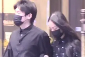 歌手隔壁老樊与主持人李莎旻恋情曝光，两人同行十分甜蜜图片