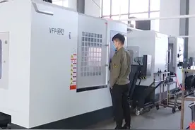丹东宽甸：破解难题提进度，抓好项目促发展图片