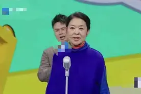 62岁倪萍暴瘦引担忧，四肢纤细长衫都撑不起，曾因发胖走路都要扶图片