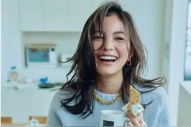 春天的“匡威鞋”有多美？疫情结束只想穿它看春暖花开，太优雅了图片