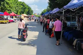 如何去市场摆摊卖货？图片