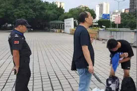 海口这些中小学已下“禁令”：带手机入校一律没收图片