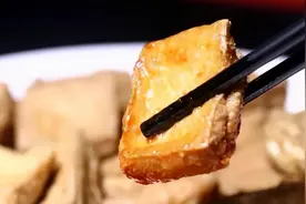 六安土菜馆：臭干配特制调味酱，外酥里嫩，回味无穷图片