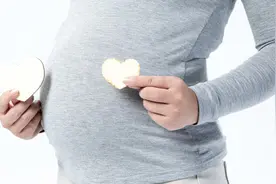 怀孕以后总怕热，春季准妈妈该如何穿衣？适度“春捂”有好处图片