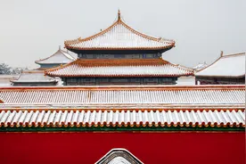 满清遗老遗少至今依旧自恃身份高贵，看看历史前朝皇室都有何下场图片