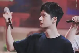 王一博彩排图来了，这个新发型好乖巧好可爱图片