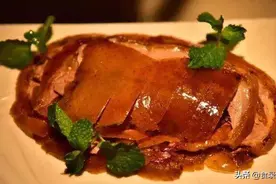 北京烤鸭，首都5D美食名片，被各国评为世界美食的它到底魅力何在图片