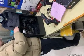 哎！给亲戚组装电脑，挣100还说我黑，在亲戚里名声算是坏了图片