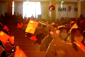 重返象牙塔：我爱我的国，我爱我的家图片