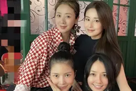 杜淳老婆秒删小李琳、颖儿合影，四位妈妈素颜出镜，郭碧婷被艳压图片