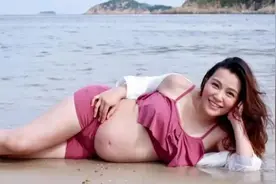 敬业！TVB小花怀孕6个月还坚持拍戏，被赞为最美的士司机图片