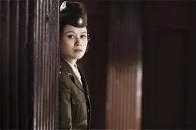 1950年一名女特务被逮捕入狱，身份曝光后引起惊动，她究竟是谁？图片
