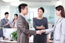 这四种“不合群”的人，往往令人避之不及图片