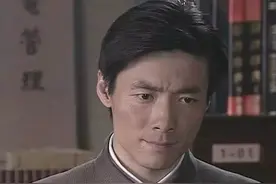 凄美地下战线恋情不存在！观众白感动了十年，再看谍战剧《潜伏》图片