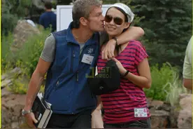 男人胖点好！章子怡前未婚夫瘦成“小老头”，胡子花白腿细似麻杆图片