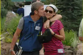 男人胖点好！章子怡前未婚夫瘦成“小老头”，胡子花白腿细似麻杆图片