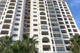 惠州司法拍卖：广东省惠州市惠东县平海镇南门海地段万科双月湾花园一期A32栋15层09号房房屋图片