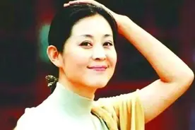 “央视一姐”的坎坷情路图片