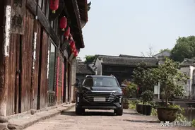 试驾捷途X70 PLUS诸葛版：更智能，配奇瑞1.6T发动机图片