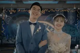 28岁央视前美女主持人大婚！婚礼现场奢华浪漫，与老公郎才女貌图片