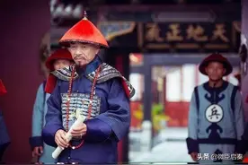官场、职场，能笑到最后的，往往都是“笨”人图片