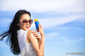 5个涂防晒霜的习惯，让你越涂越黑，色斑越长越多！快收藏避雷图片