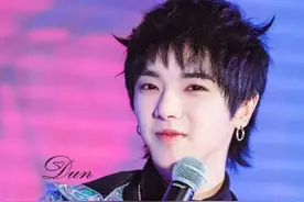 原来华晨宇前女友长这样？颜值惊艳众人，难怪花花对她念念不忘图片