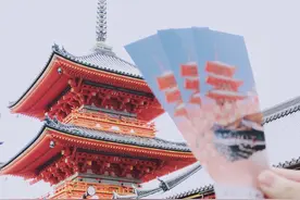 清水寺是京都最古老的寺院，被列为日本国宝建筑之一图片
