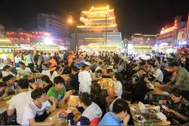 1999年春节张国宝向朱镕基提议增加节假日，从此五一连休3天图片