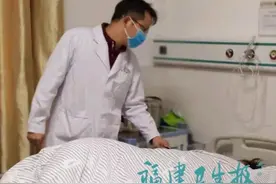 厦门一女子口水无法下咽，没想到是要命的病！这种喉咙痛不能等！立刻就医图片