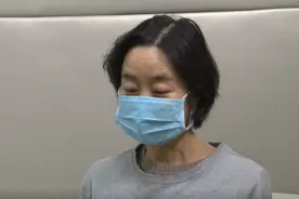 疯狂！一柜子爱马仕丝巾、几十个名牌包，她却不敢穿戴出屋图片