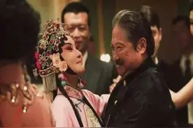 曾经暴打黄金荣的卢小嘉，他爹下台后，居然是这样一个结局图片