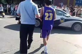 12：0完虐！热度堪比NBA！国内这场单挑赛太残暴，把警察都打来了图片
