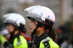 为什么这么多人抢着当辅警？图片