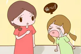 母亲为了照顾姐姐和弟弟将我送人，外婆跛着脚带我回家，养我长大图片