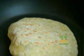 早餐包子馒头吃腻了，来试试这种玉米饼，香甜柔软口感好，超简单图片